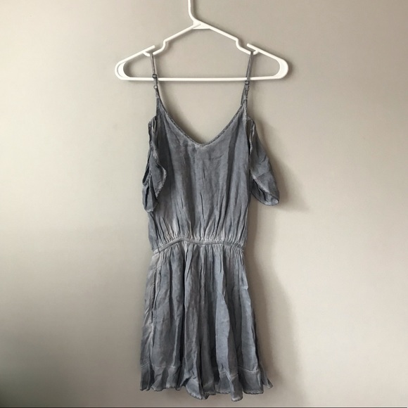 🦋3/50$ NWT AE blue cold shoulder romper - Picture 4 of 7